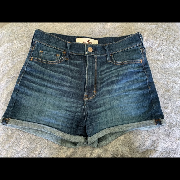 High Rise Hollister Jean Shorts - Picture 1 of 2
